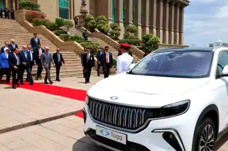 Erdoğan, Malezya Başbakanı'na TOGG Hediye Etti